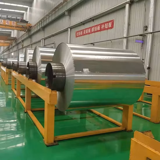 Papier d'aluminium de rouleau d'aluminium de la catégorie 8011 8079 de récipient de nourriture de ménage pour l'usage de cuisine